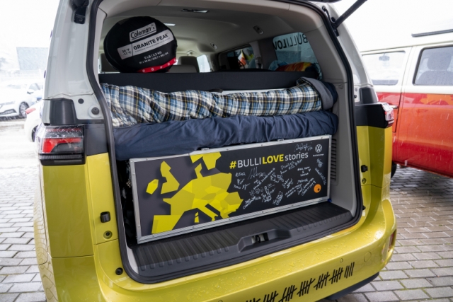 #BULLILOVEstories – Фасцинантната приказна за глобалниот феномен на Volkswagen Bulli пристигна во Македонија