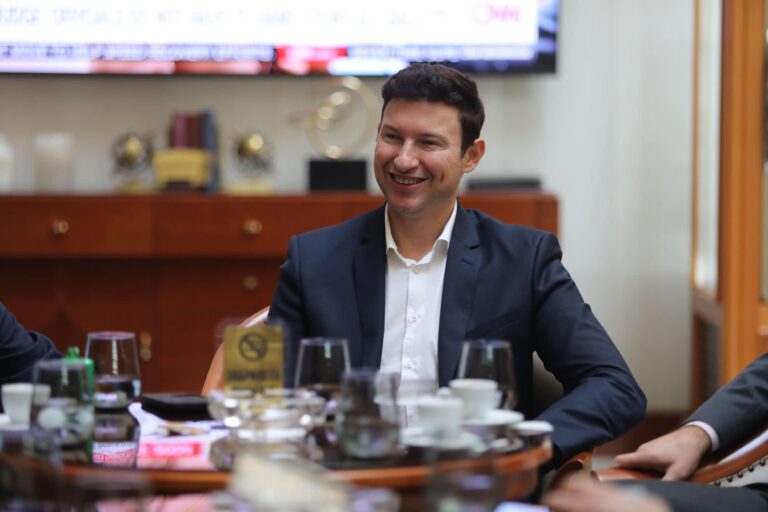 Амбасадори на повеќе земји ќе го посетат Дибар на иницијатива на албанскиот амбасадор Мејдани