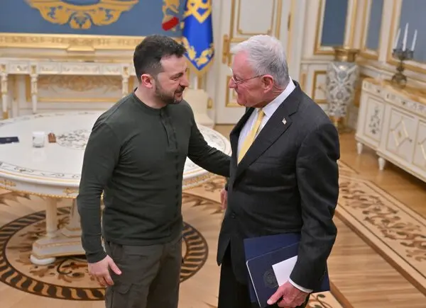 БиБиСи цитира украински медиуми: САД и Украина се договорија за деталите од договорот за минерали