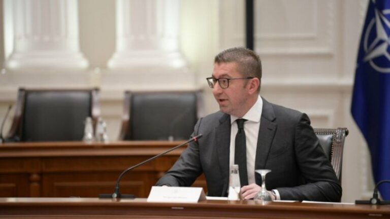 Мицкоски: Владата не може да го разреши главниот обвинител, туку може само да ја покрене постапката