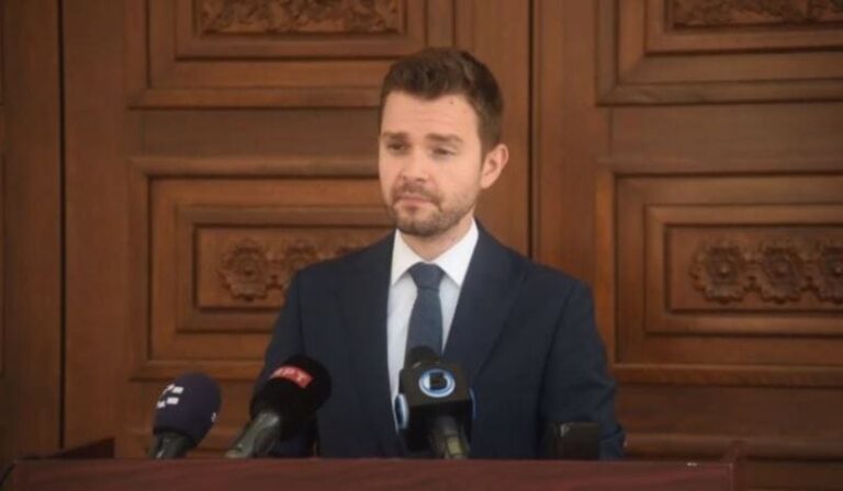 Муцунски не очекува резолуцијата на ОН да има последици на патот кон членство во ЕУ