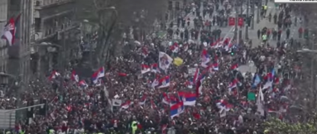 ВО ЖИВО: Голем протест во Белград