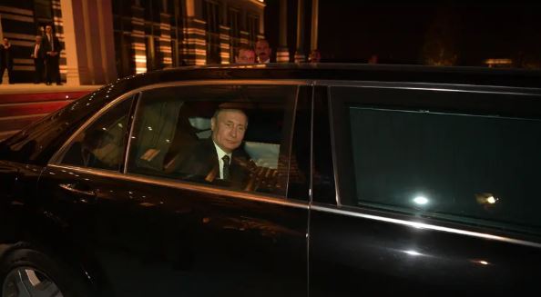 Една од лимузините на Путин експлодира