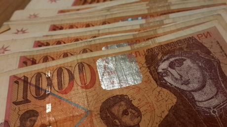 Минималната плата се зголемува за 1.800 денари - ССМ во петок носи одлука