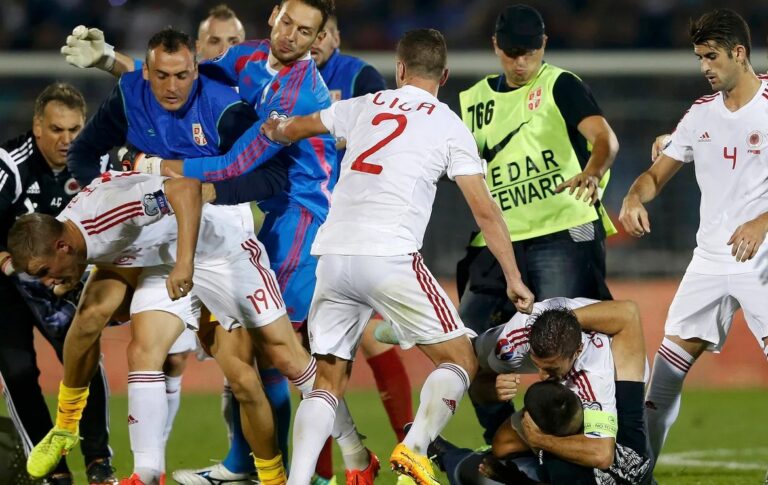 Натпреварот помеѓу Србија и Албанија нема да се игра во Белград?