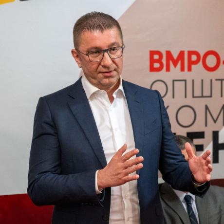 Пратеник од ВЛЕН: Мицкоски е подготвен за официјализирање на албанскиот јазик