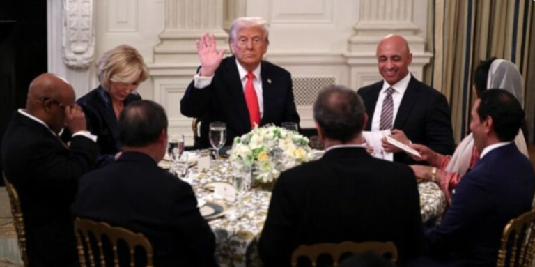 Трамп го организираше традиционалниот ифтар: Во Белата куќа имаш некој што те сака