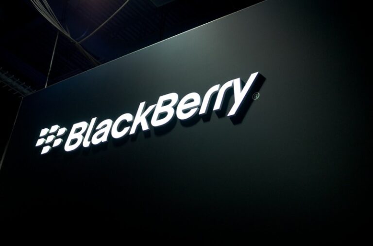 „BlackBerry“ очекува пад на приходите во фискалната 2026-та