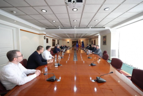 Владата ќе го прифати секој договор помеѓу синдикатите и работодавачите