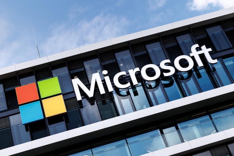 Microsoft слави 50 години! Како компанијата од Редмонд остана незаменлива сите овие години